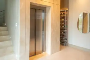 elevador hidráulico residencial
